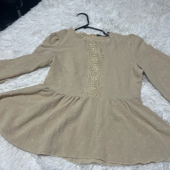 Multiple tops - Picture 9 of 9